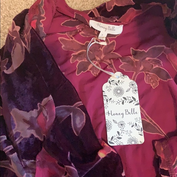 LAST ONE Boutique Honey Punch Velvet Floral Kimono - Picture 5 of 6